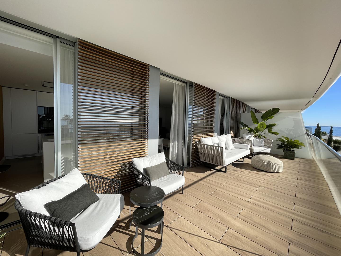 2 - verkauf wohnung direkt am wasser estepona - costa del sol andalusien spanien