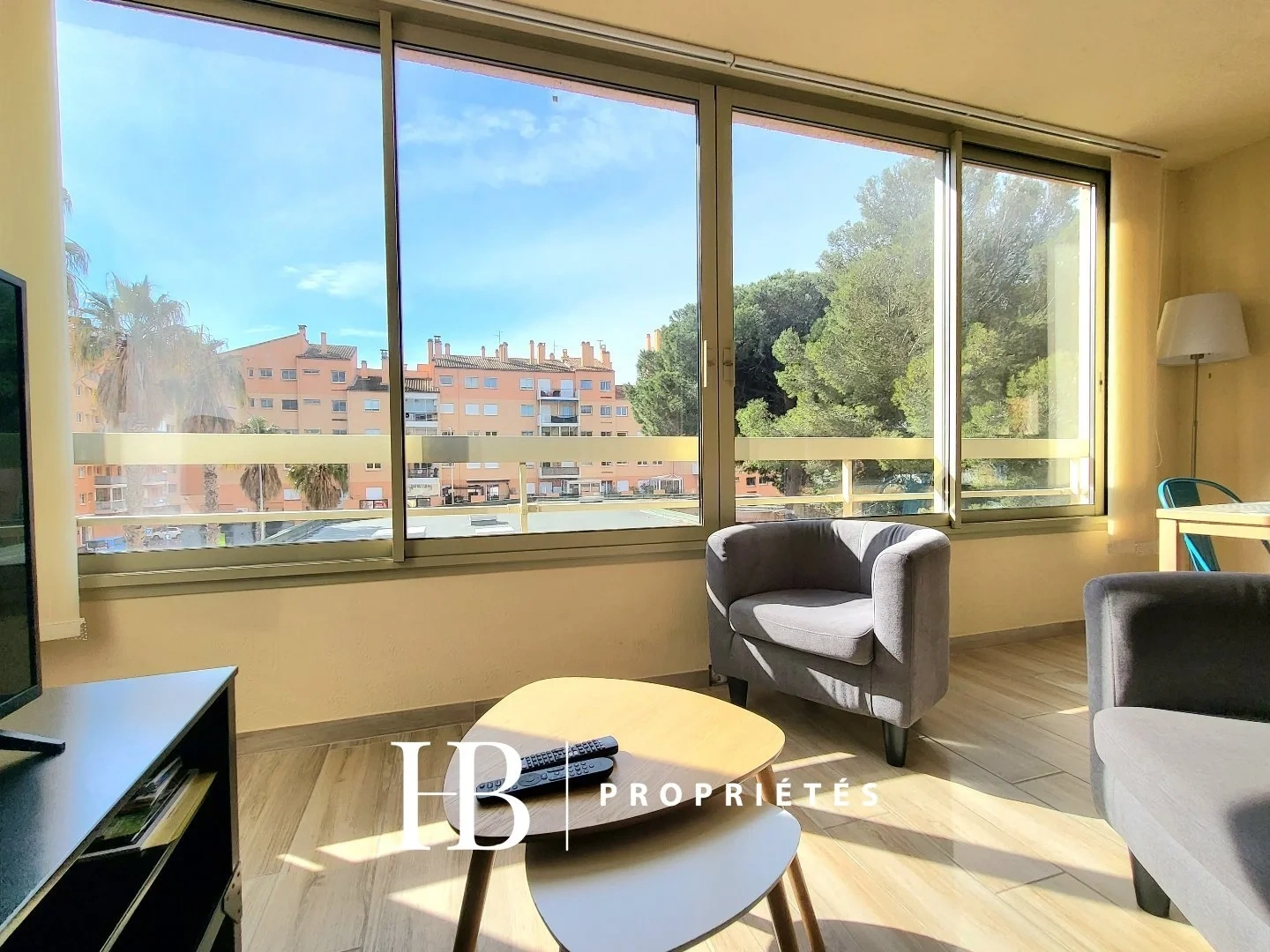 2 - venta apartamento hyères var francia