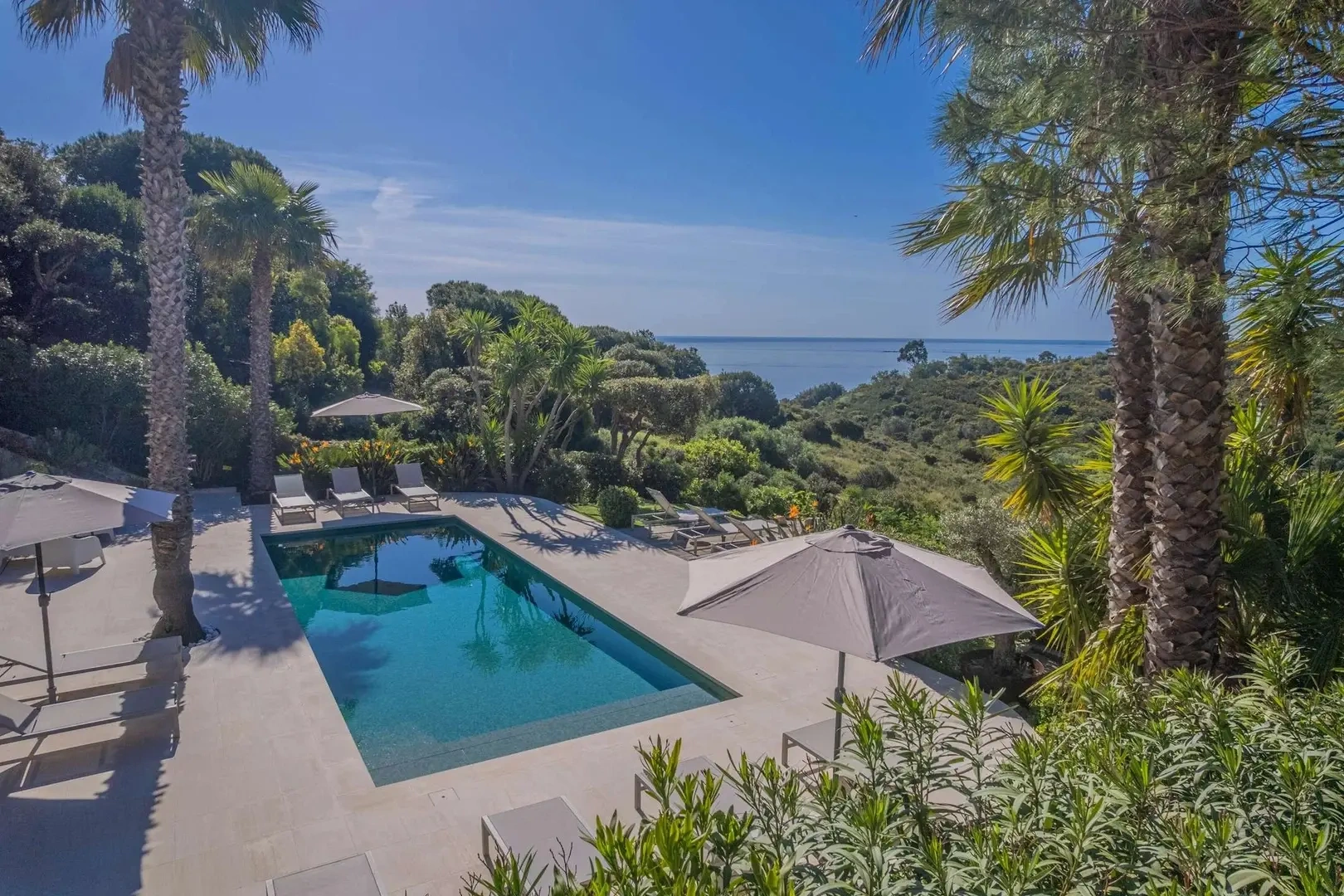2 - location vacances villa vue mer sainte-maxime var france