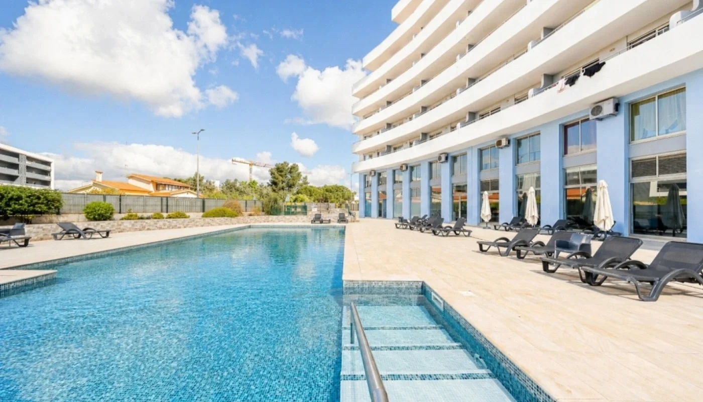 1 - venta comercio a pie de playa portimão algarve portugal