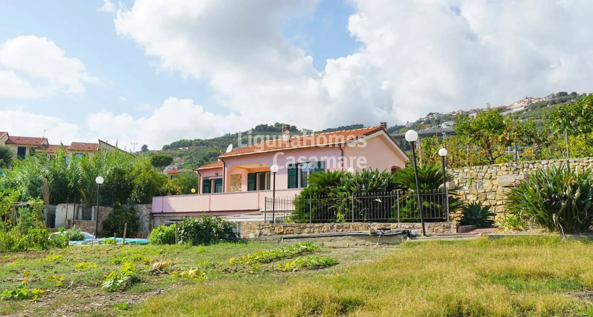 1 - vente maison cipressa ligurie italie
