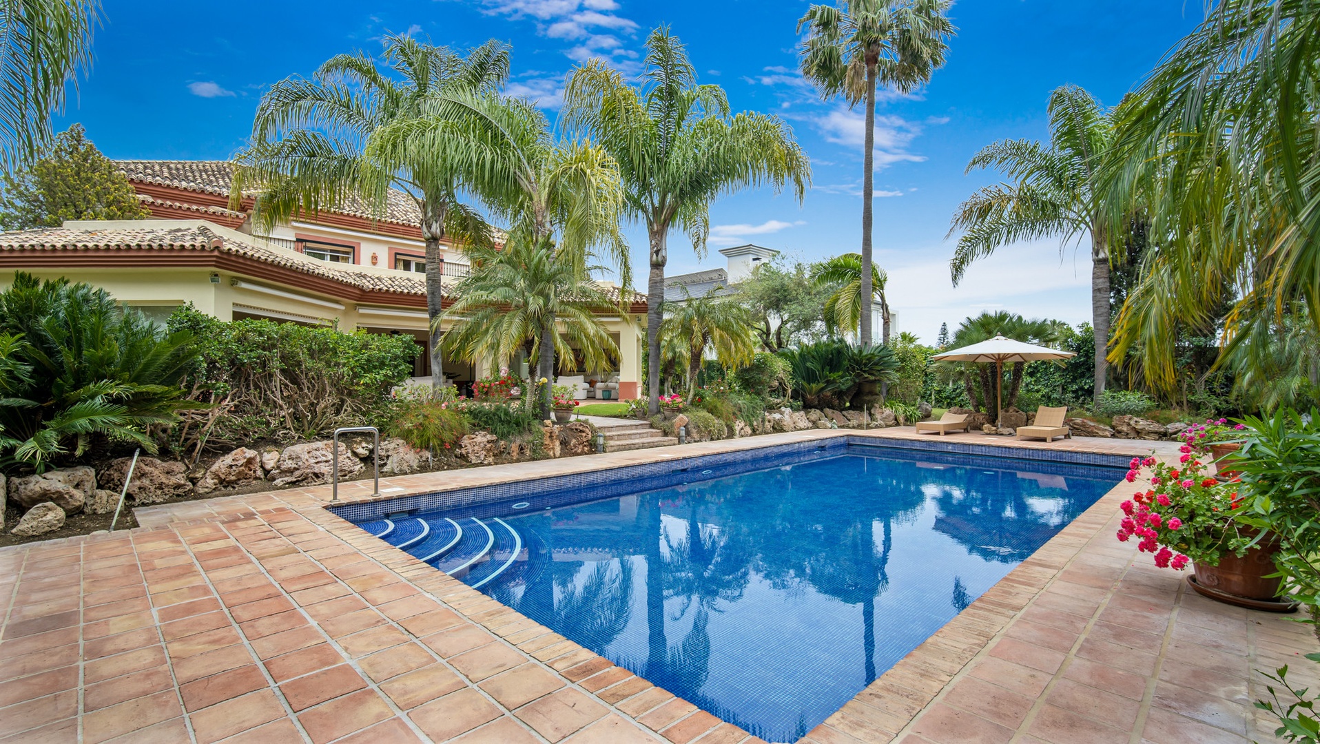 1 - venda villa a praia ao pé san pedro de alcántara andaluzia espanha