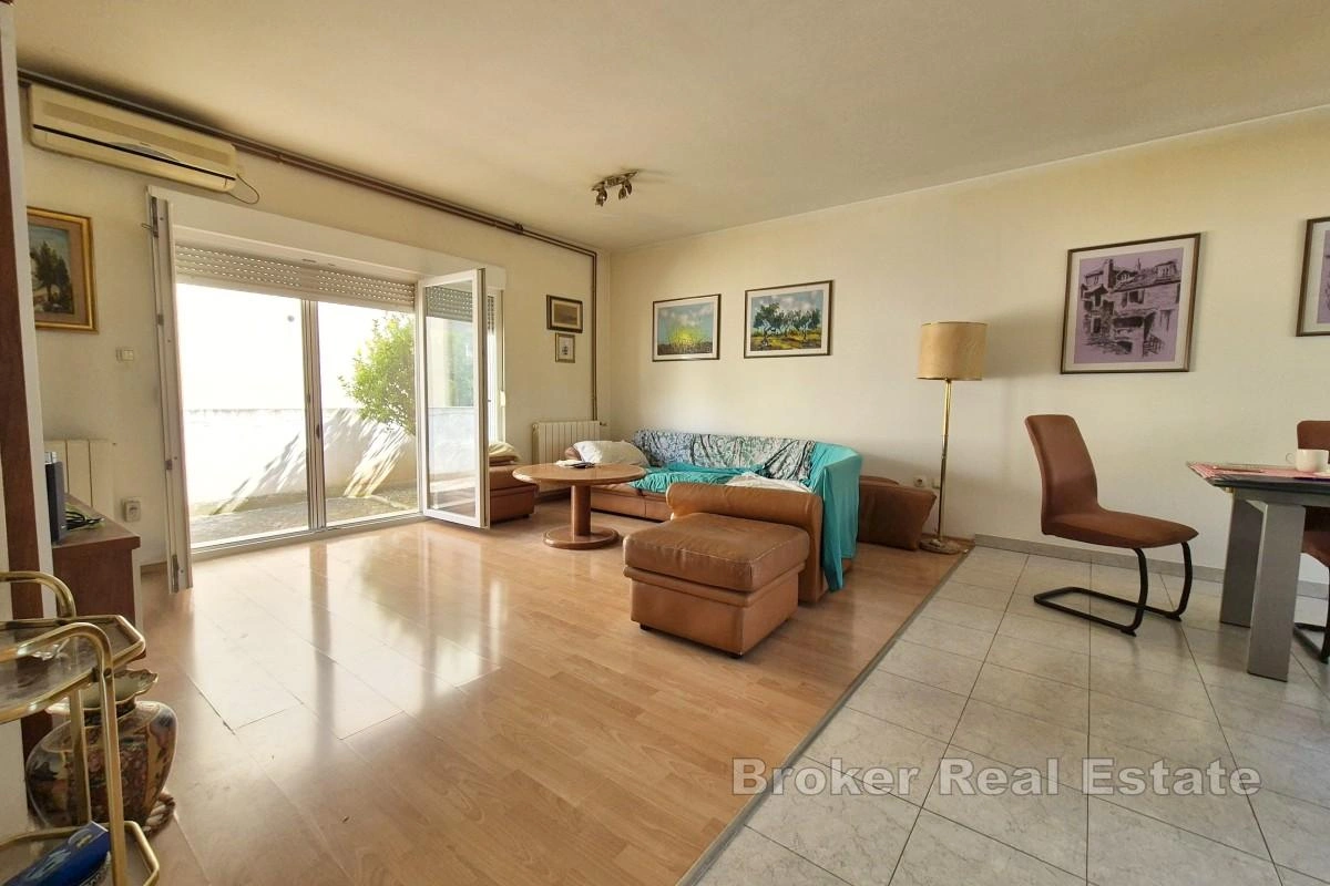 2 - venda casa a praia ao pé kaštela split-dalmácia croácia