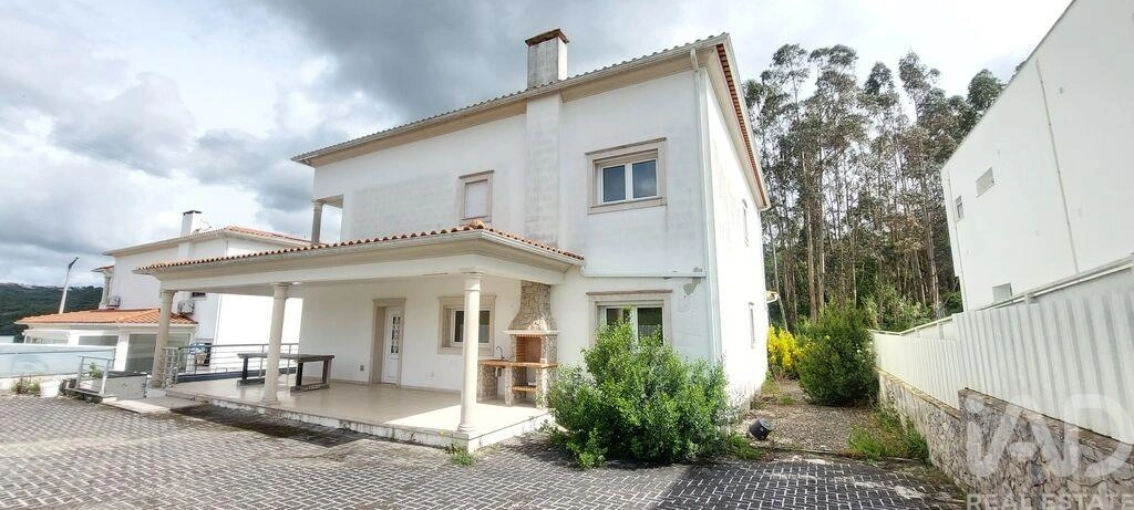 2 - house for sale in porto de mós centro region portugal