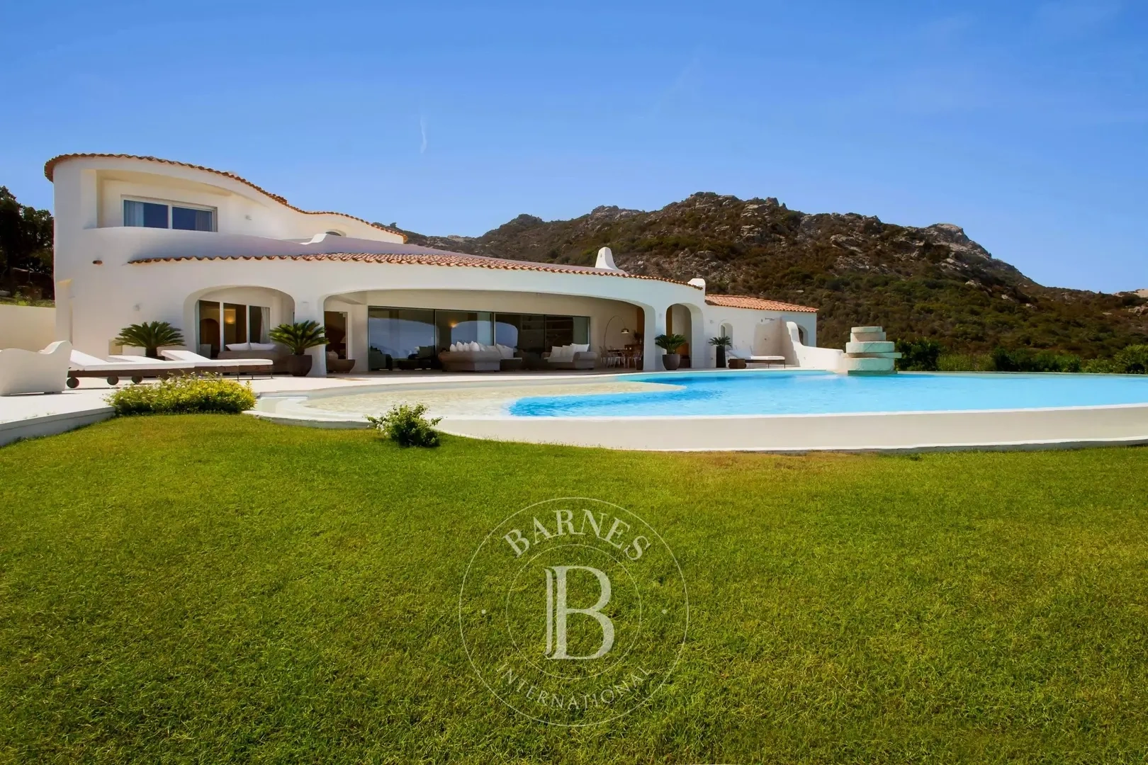2 - vente maison vue mer porto cervo sardaigne italie