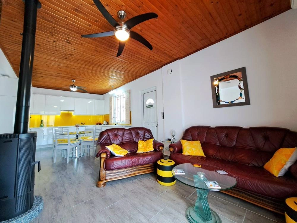 2 - venta casa drápanos creta grecia