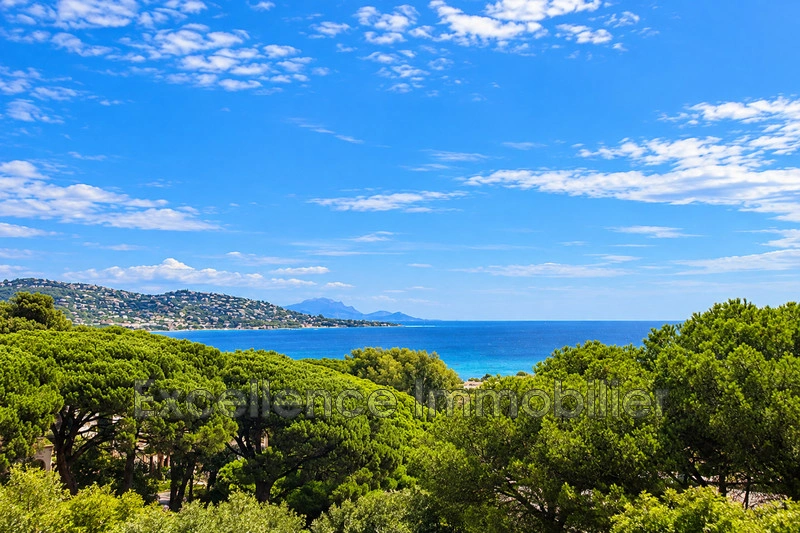 1 - verkoop huis uitzicht op zee sainte-maxime var frankrijk