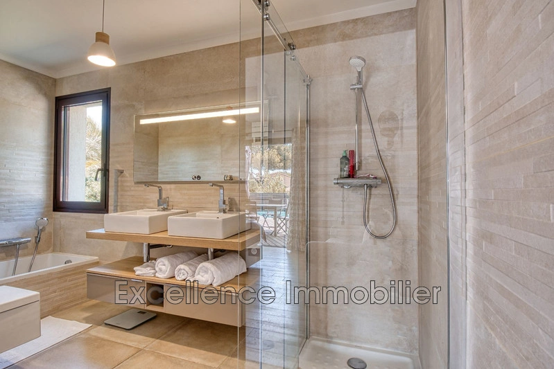 2 - house for sale in sainte-maxime var france