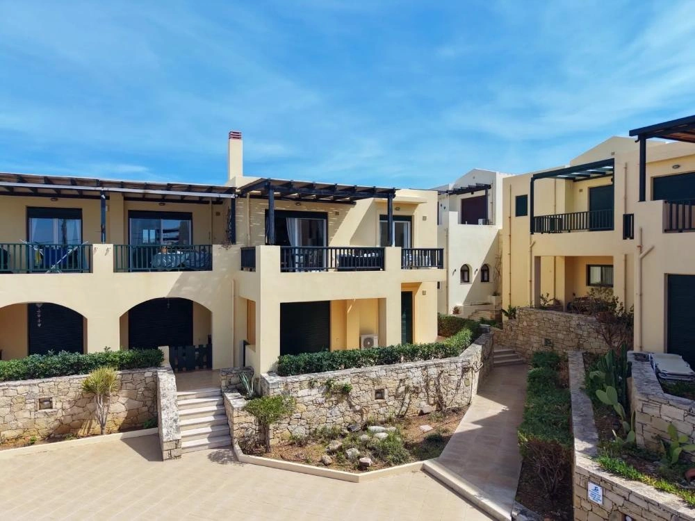 1 - verkoop appartement uitzicht op zee pánormos crete griekenland