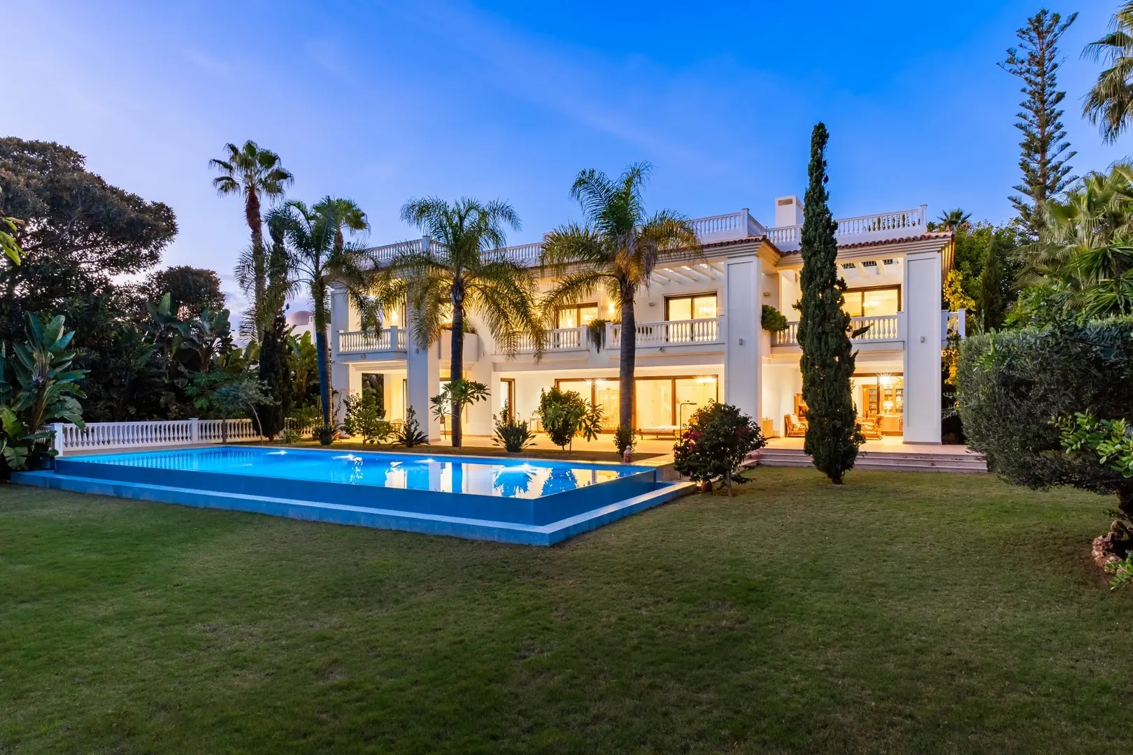 2 - beach walk house for sale in estepona - costa del sol andalusia spain