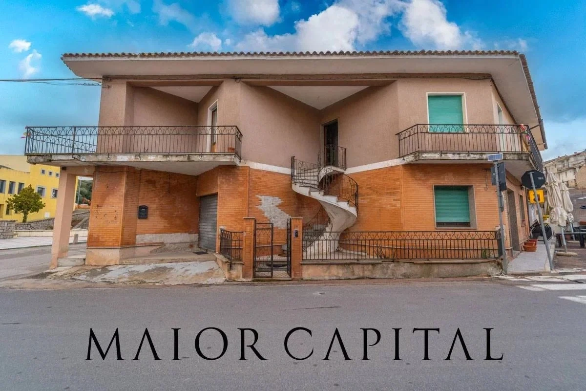 2 - venta casa sant'antonio di gallura cerdeña italia
