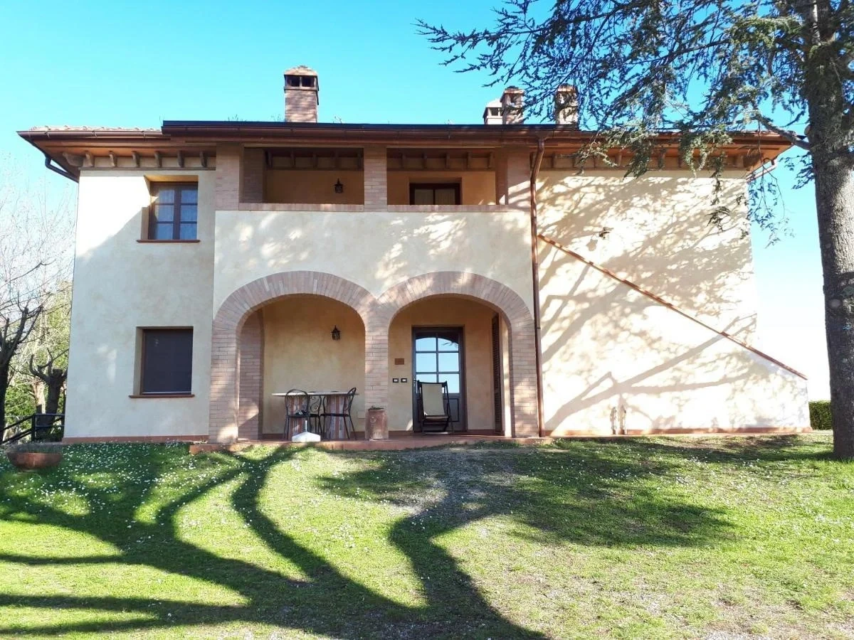 2 - venta propiedad palaia toscana italia