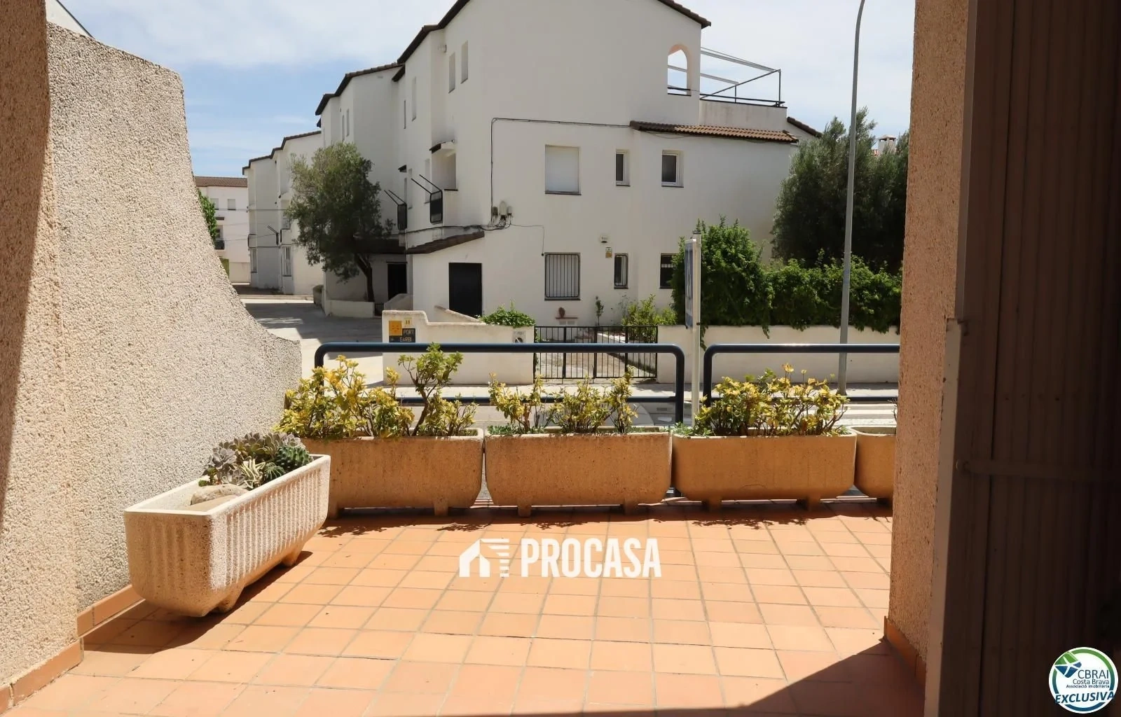 2 - apartment for sale in llança catalonia spain