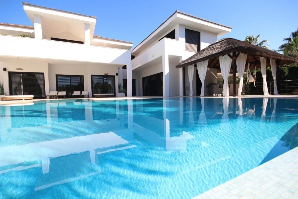 1 - venta casa a pie de playa san pedro de alcántara andalucía españa