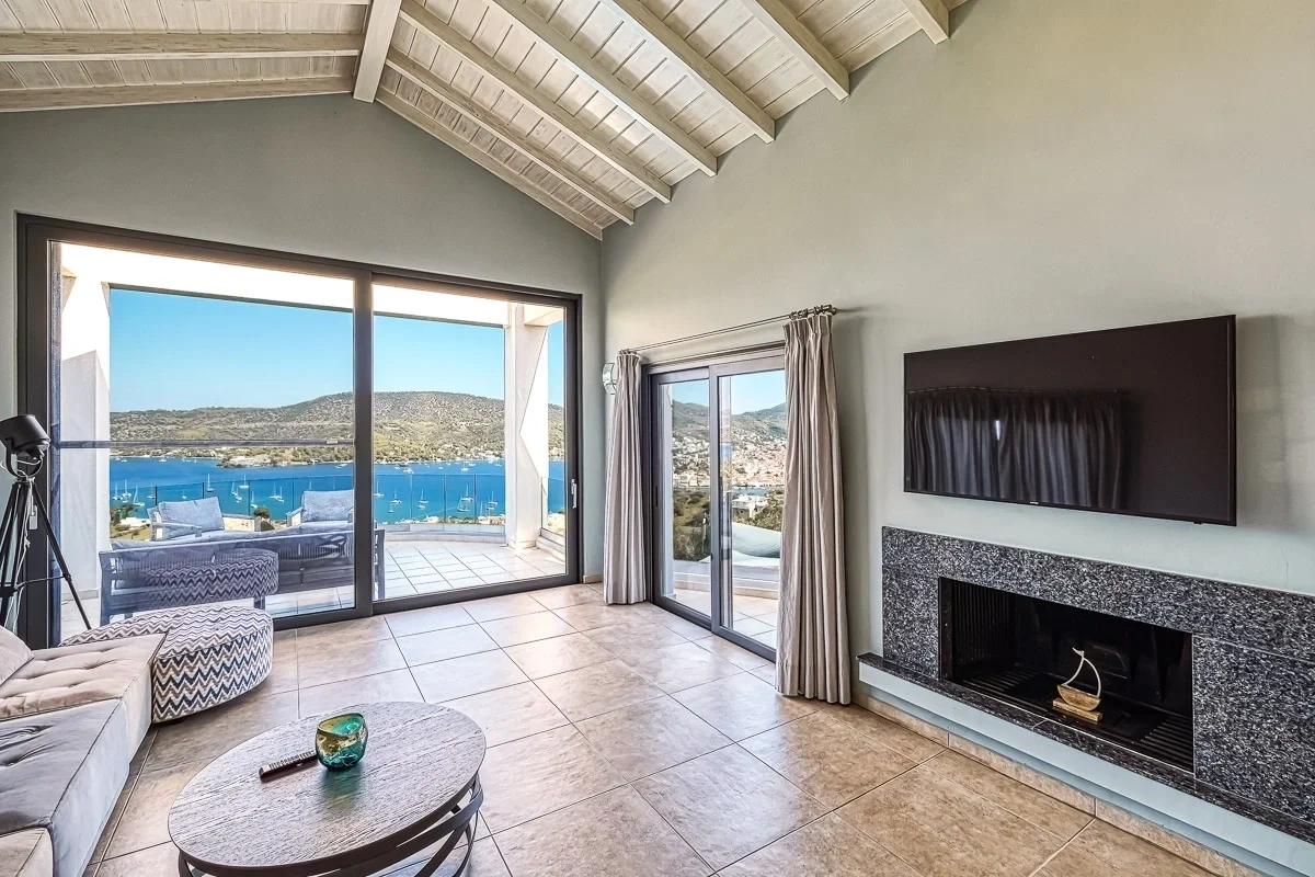 2 - villa for sale in galatás peloponnese greece