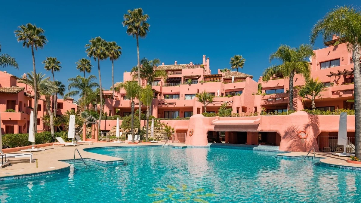 2 - verkauf wohnung direkt am wasser estepona - costa del sol andalusien spanien