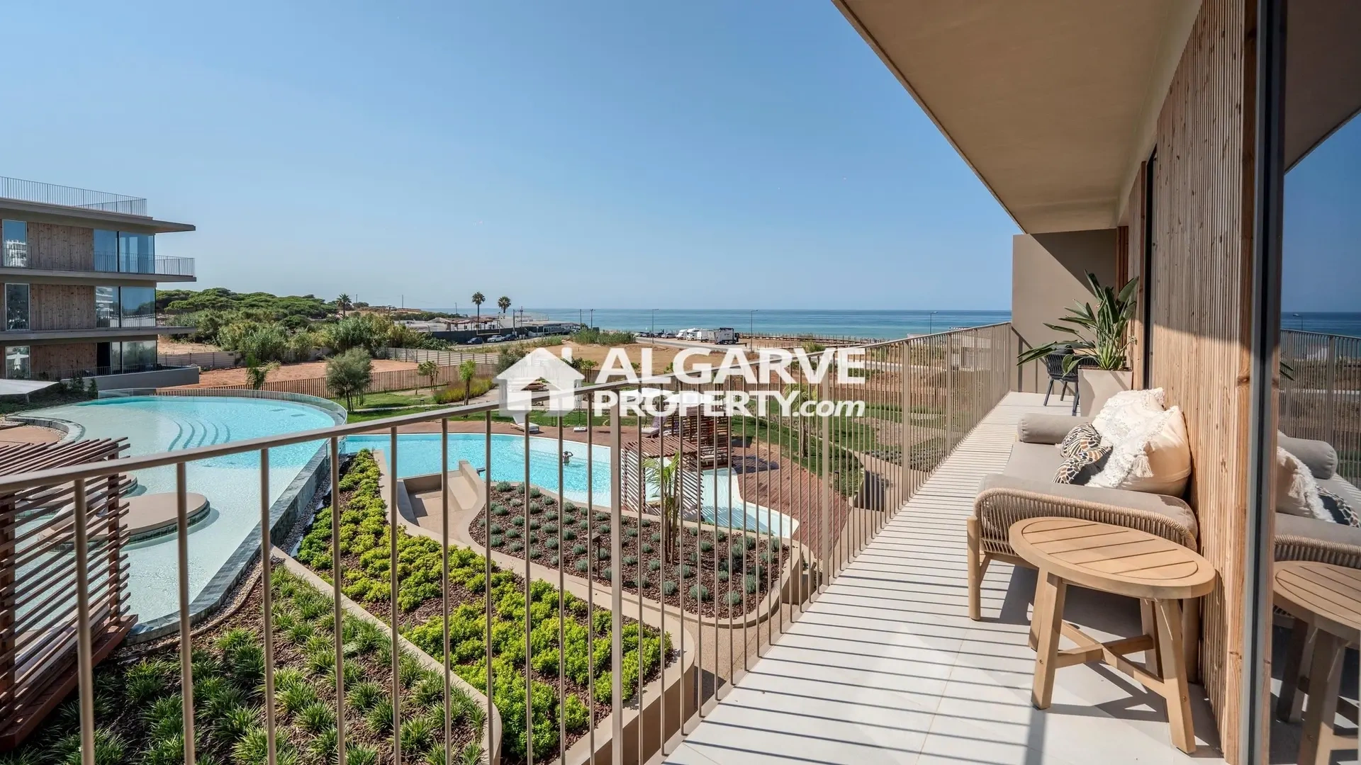 1 - vendita appartamento fronte mare quarteira algarve portogallo