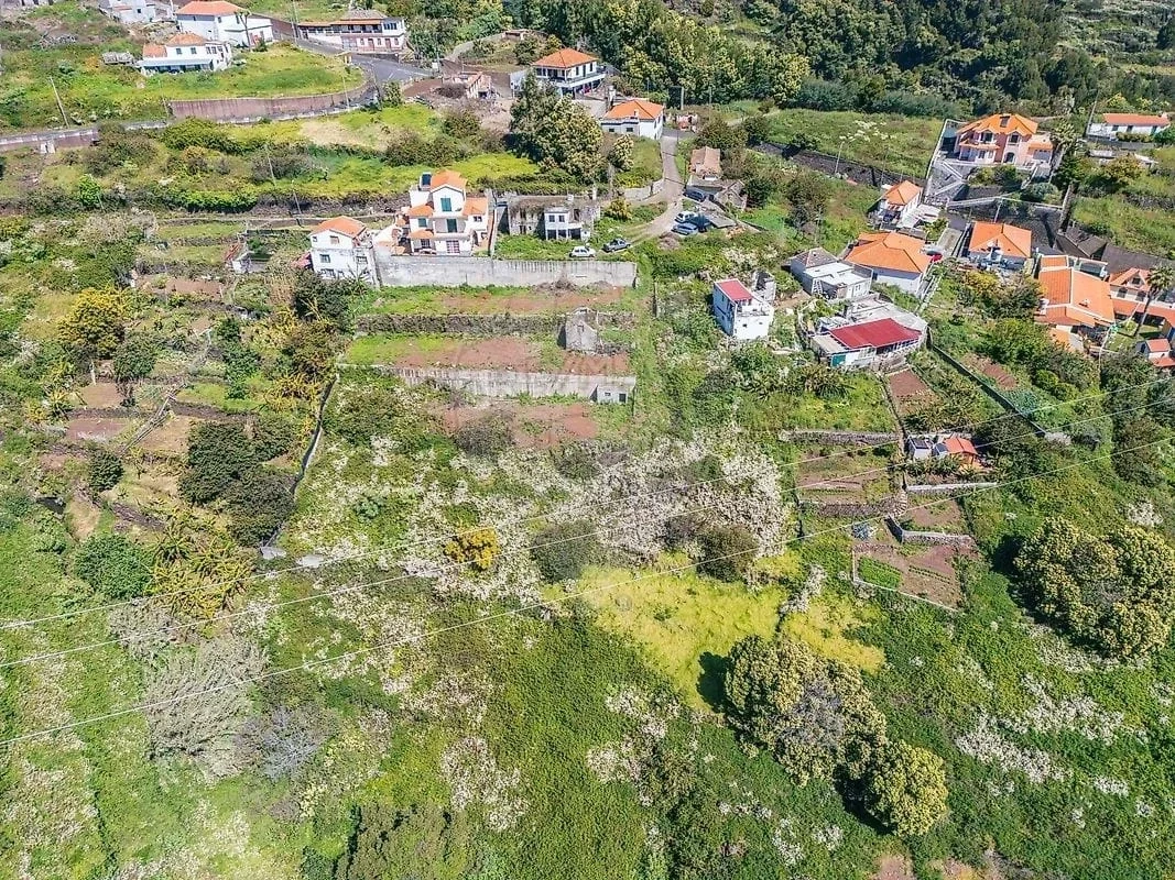1 - verkoop terrein santa cruz madeira portugal