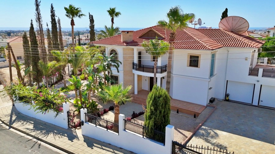 2 - vente villa vue mer larnaca larnaca chypre