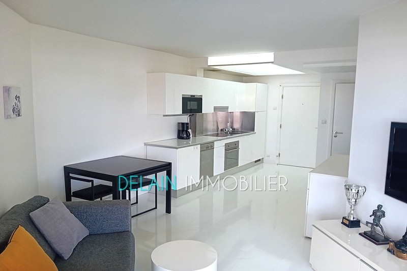 2 - sea view apartment for sale in cagnes-sur-mer alpes-maritimes france