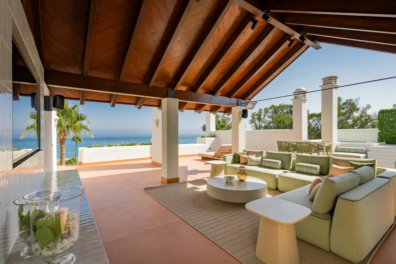 1 - verkauf wohnung direkt am wasser estepona - costa del sol andalusien spanien