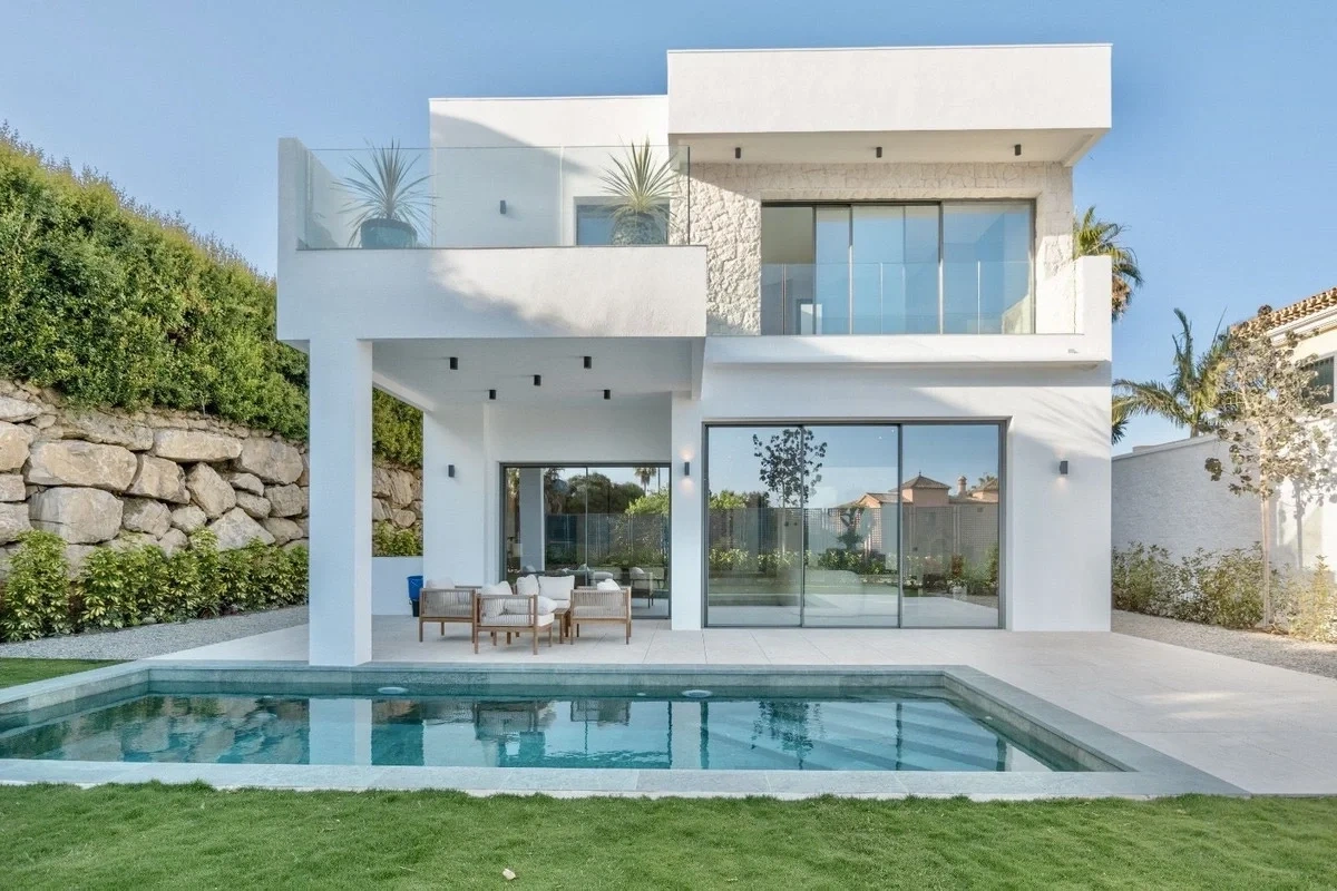2 - venta casa a pie de playa estepona - costa del sol andalucía españa