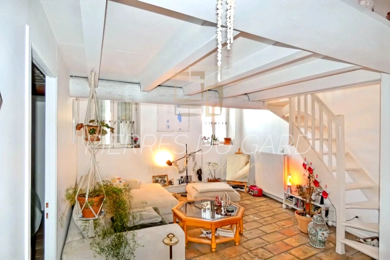 2 - venta apartamento milhaud gard francia