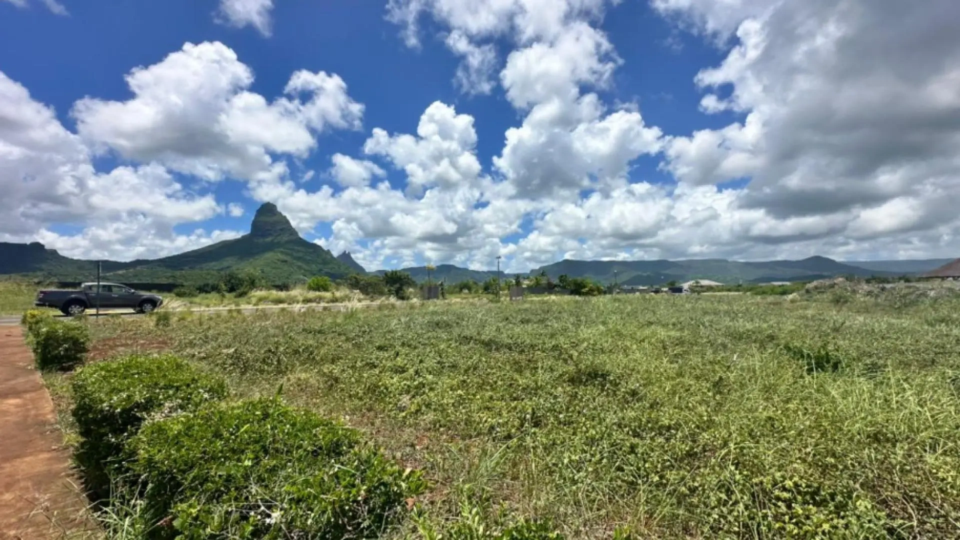 1 - plot of land for sale in tamarin rivière noire mauritius