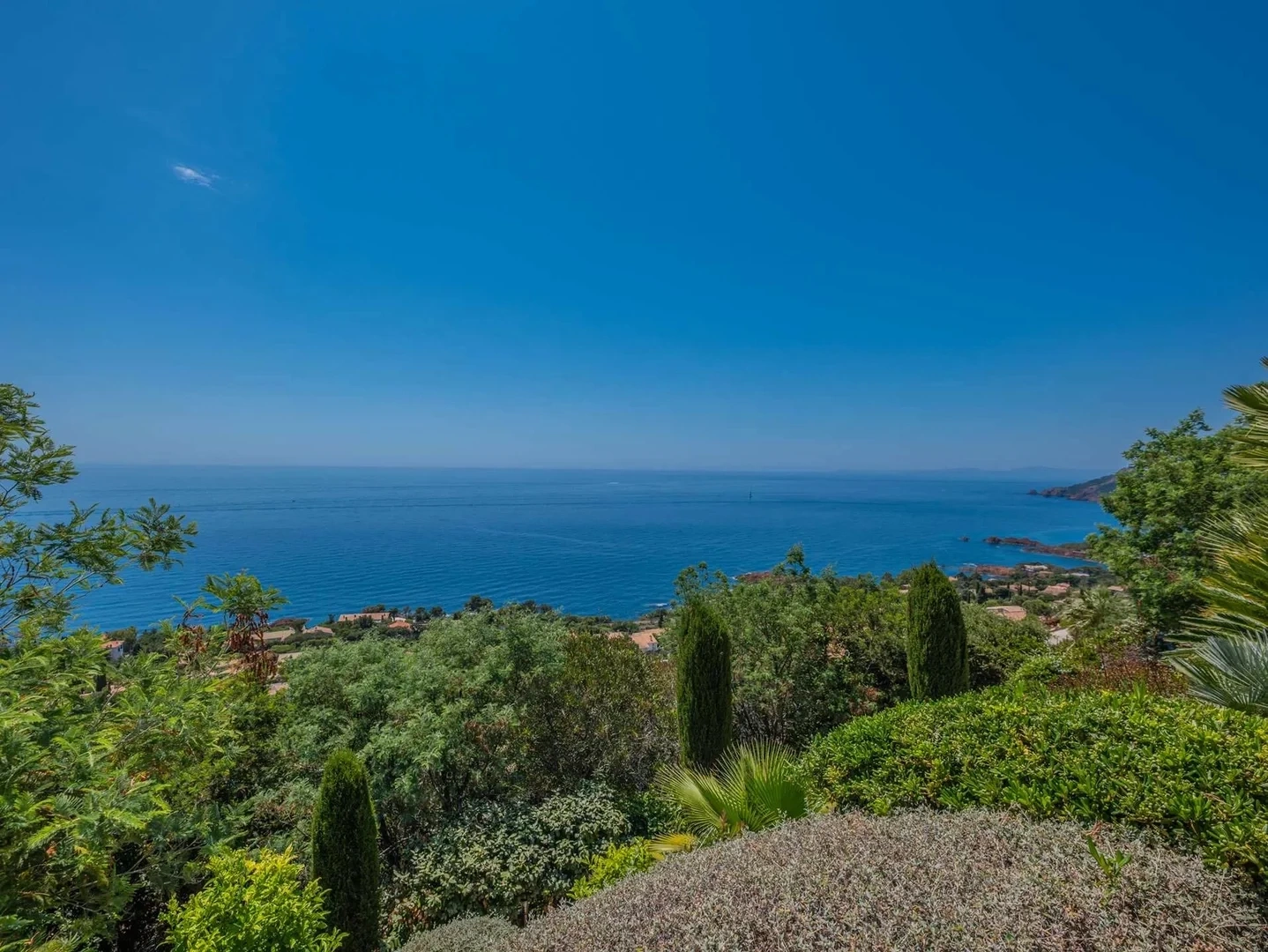 2 - affitto vacanze casa vista mare saint-raphaël var francia