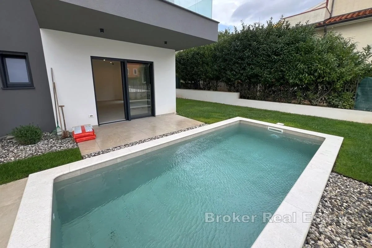 1 - vente appartement plage à pied pula istrie croatie