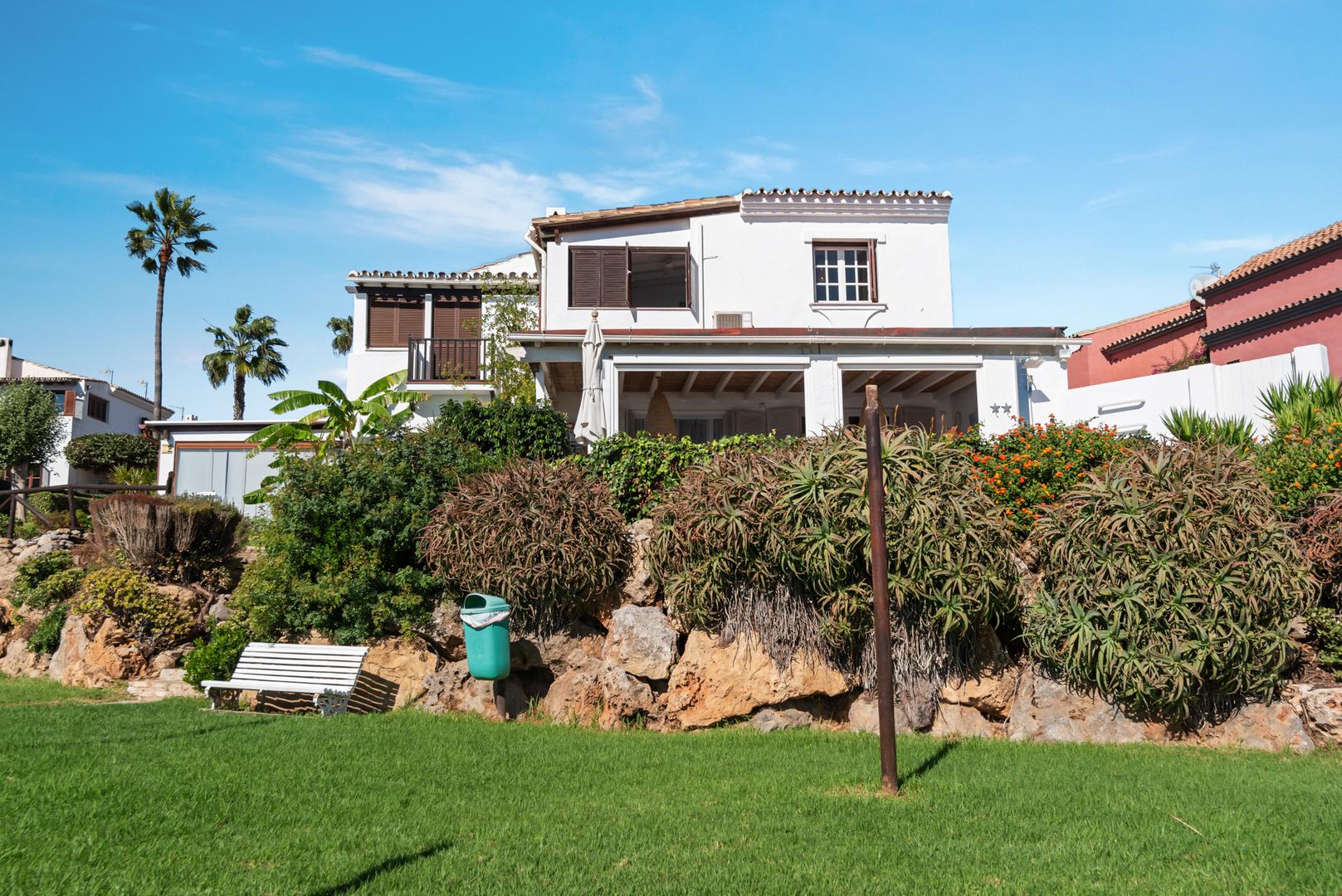 2 - verkauf haus direkt am wasser estepona - costa del sol andalusien spanien