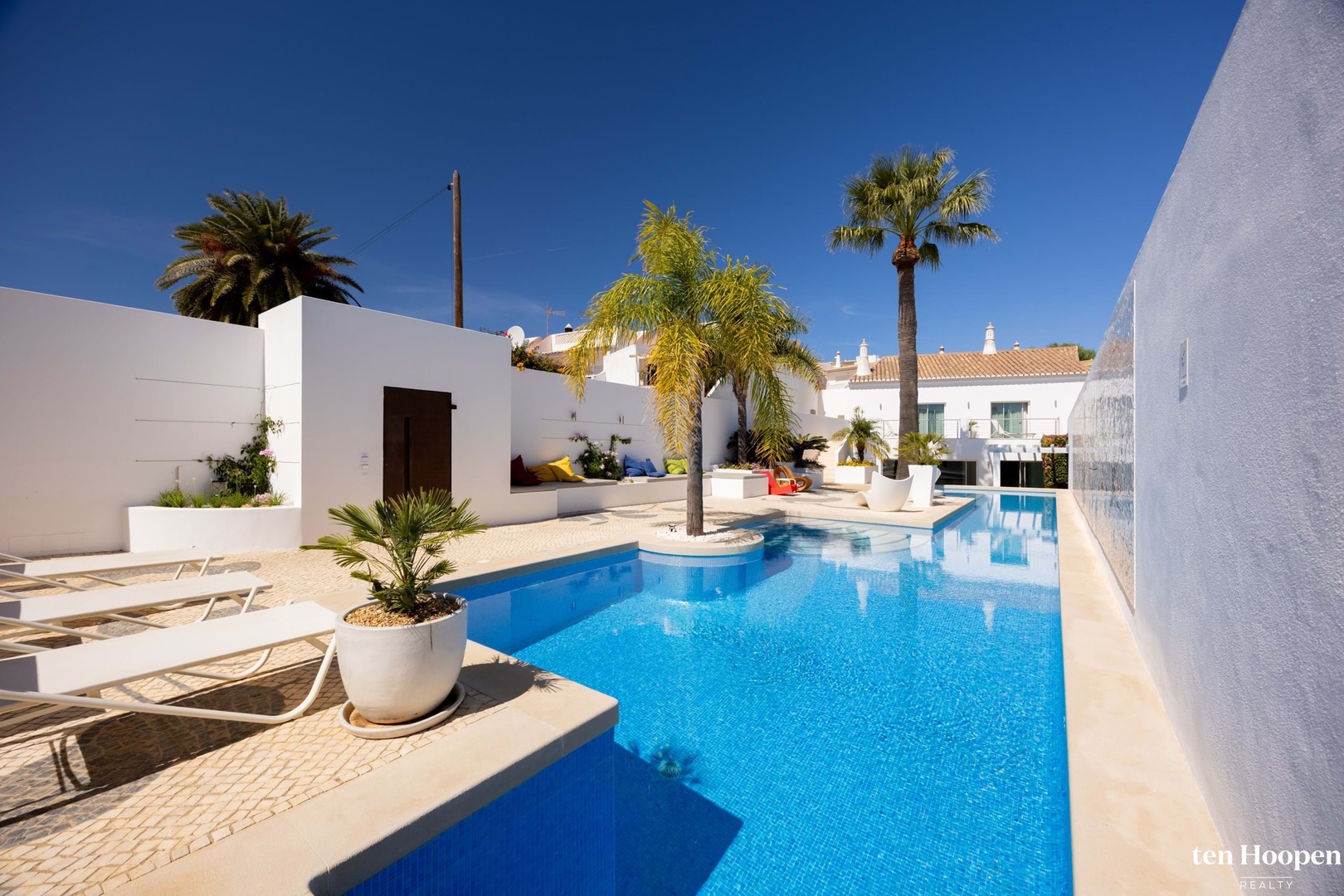1 - verkauf haus direkt am wasser praia da luz algarve portugal