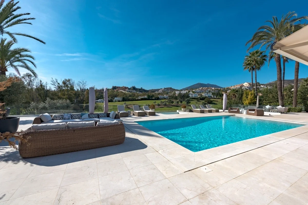 1 - verkauf haus nueva andalucia andalusien spanien