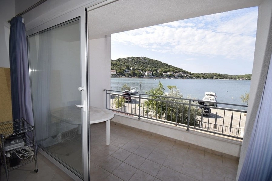 2 - venta apartamento vista al mar tisno šibenik-knin croacia