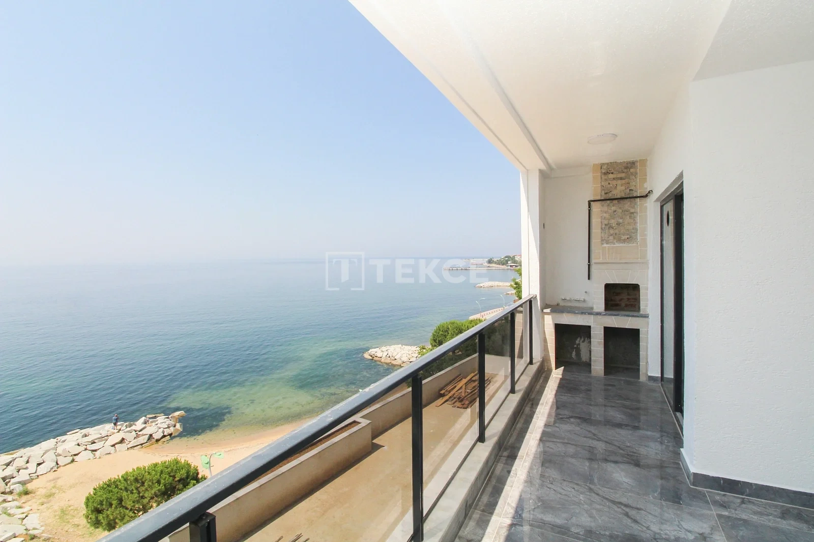 1 - vente appartement pieds dans l'eau armutlu yalova turquie
