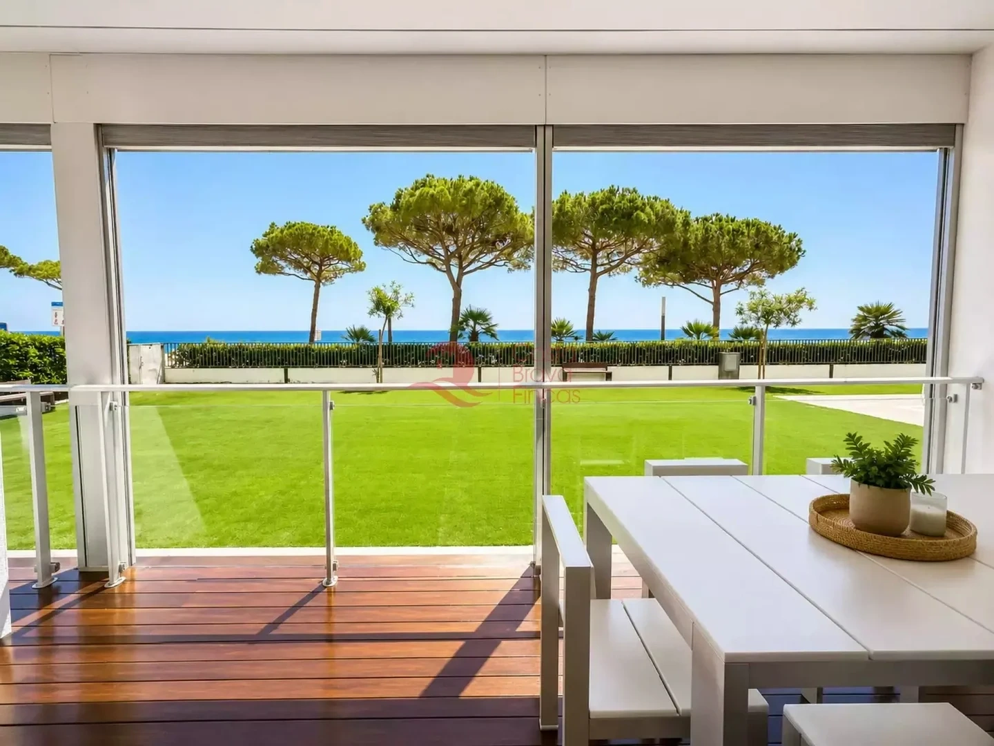 1 - verkoop appartement aan het water platja d'aro catalonia spanje
