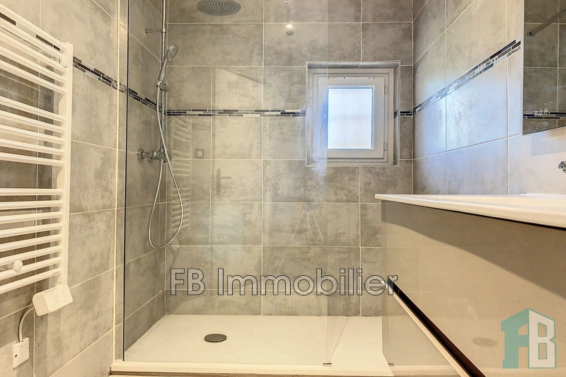 2 - house for sale in eyguières bouches-du-rhône france