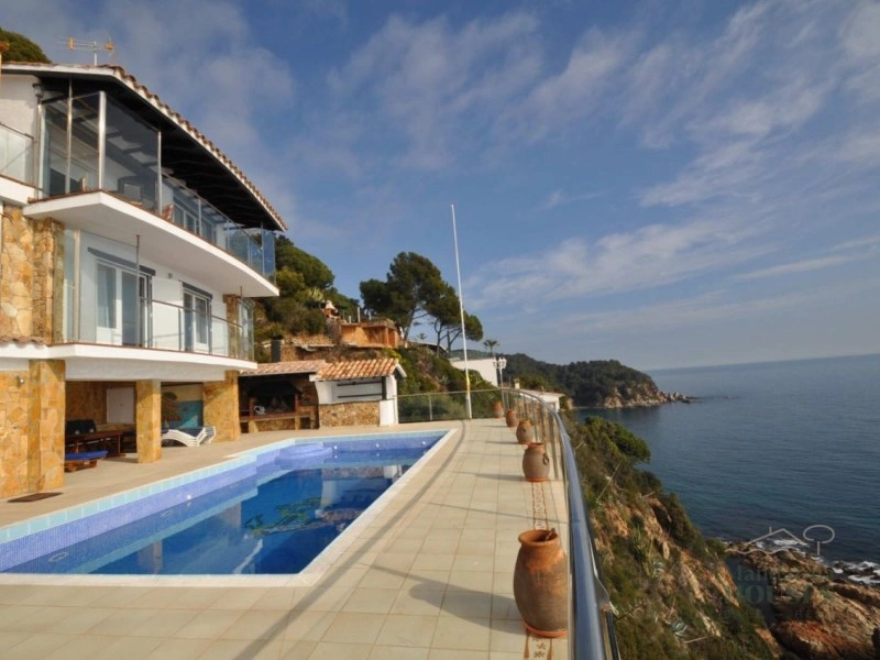 2 - sea view house for sale in canyelles catalonia spain