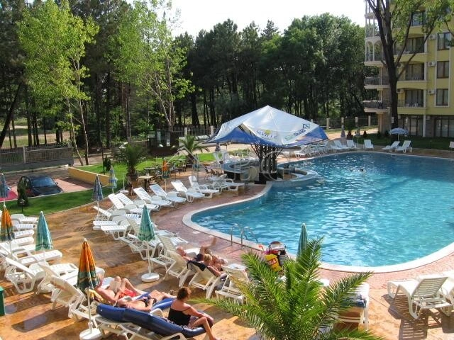 2 - verkoop appartement strand to voet sunny beach burgas bulgarije