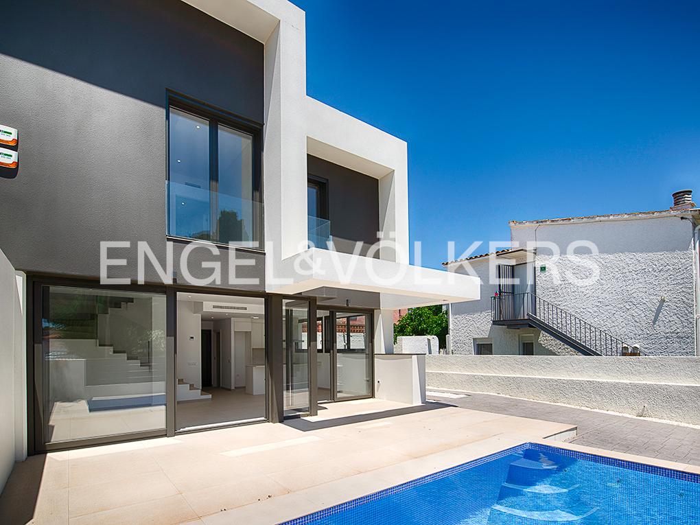 2 - verkauf haus empuriabrava katalonien spanien