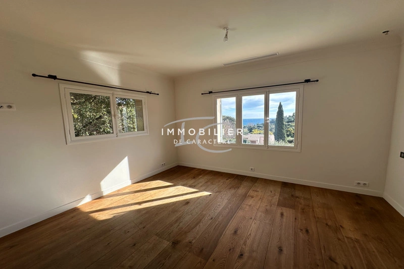 2 - sea view house for sale in la croix-valmer var france