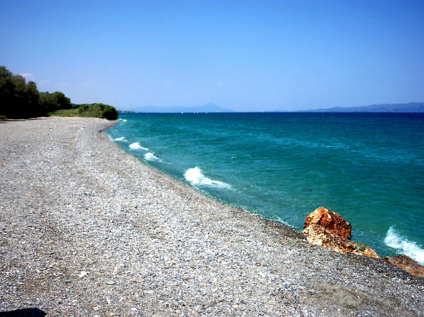 2 - venta comercio frente al mar kalamos ática grecia
