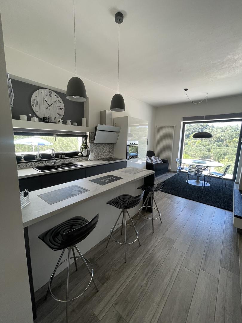 Casas y apartamentos en venta - Apulia | Meretdemeures.com, image size:810x1080