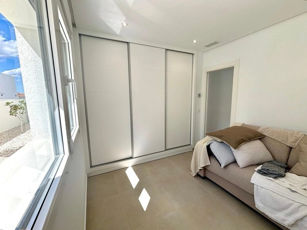 2 - verkoop villa rojales valencian community spanje