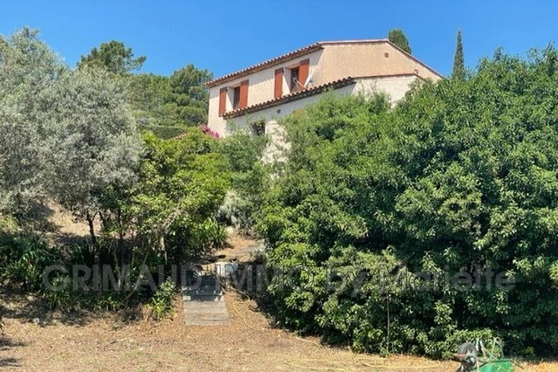 2 - verkoop huis uitzicht op zee grimaud var frankrijk