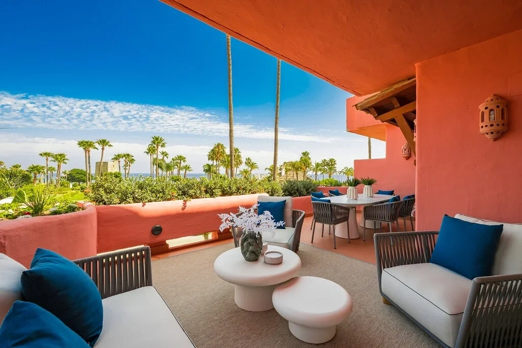 1 - verkoop appartement aan het water estepona - costa del sol andalusië spanje