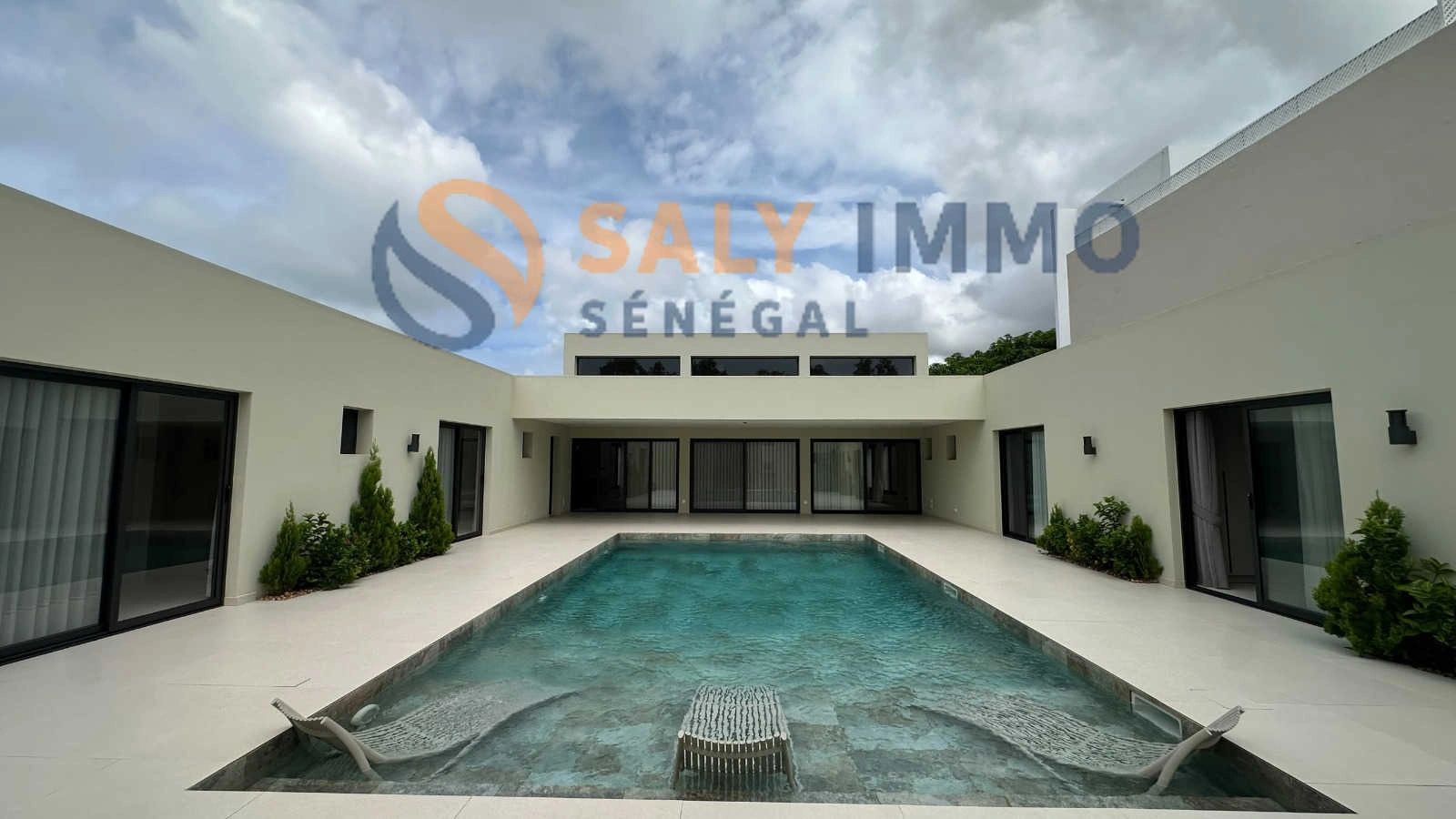 1 - vente maison plage à pied ngaparou thiès sénégal