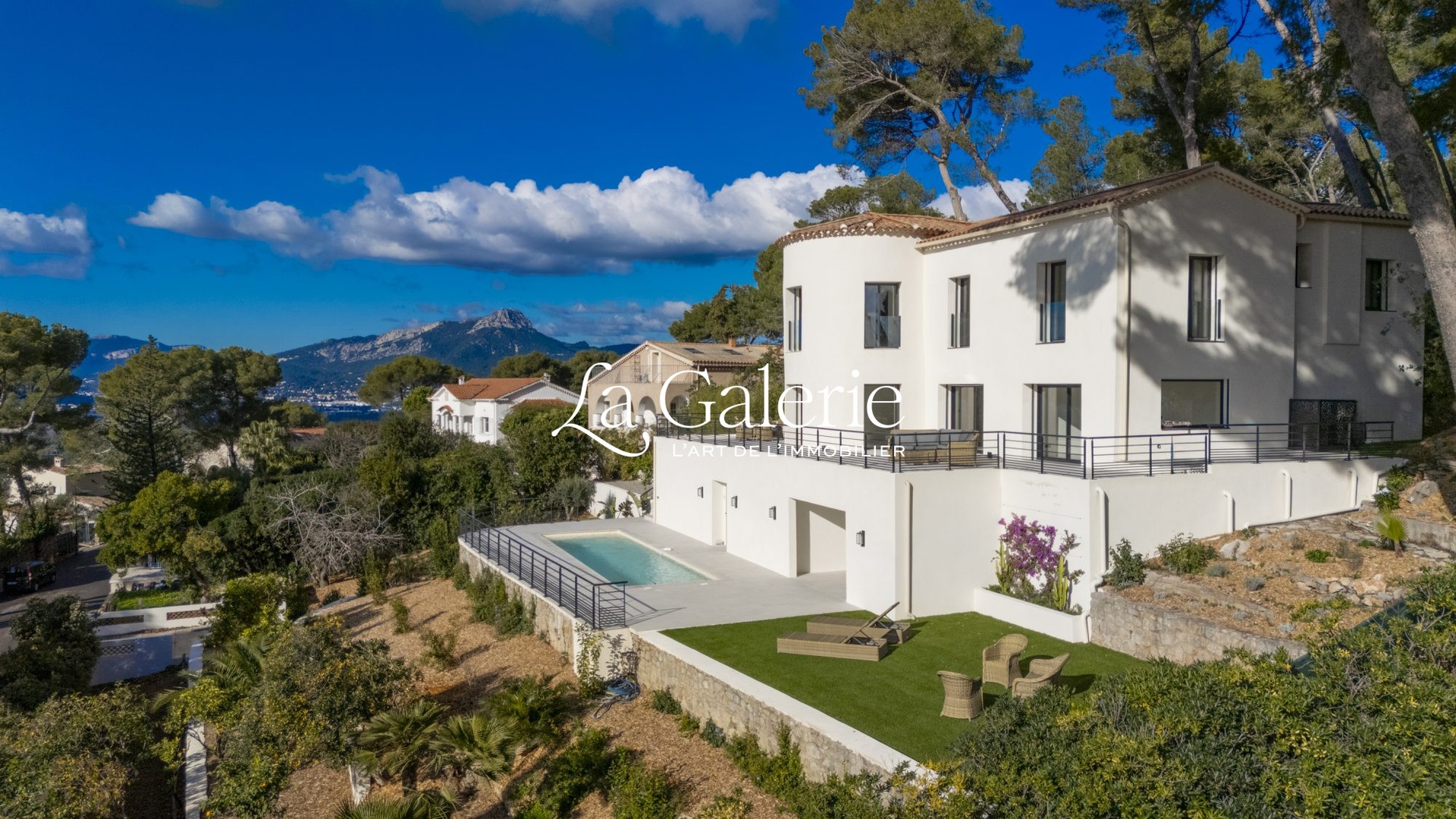 1 - sea view house for sale in carqueiranne var france