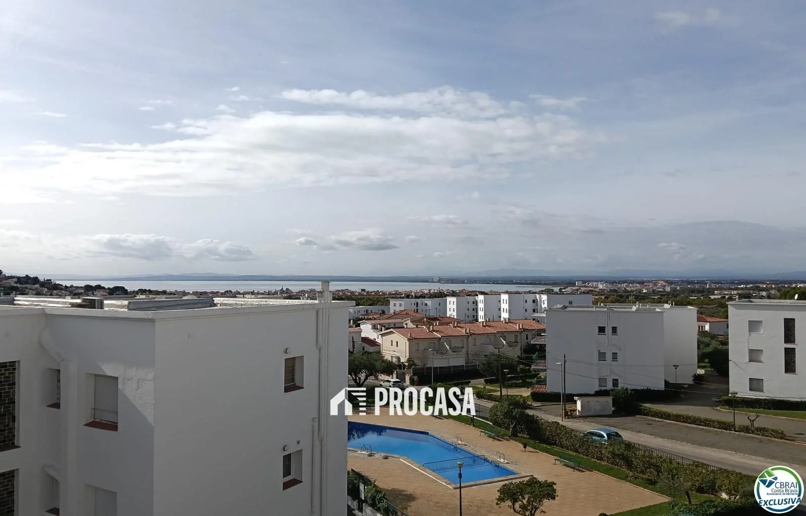 2 - venta apartamento vista al mar roses cataluña españa