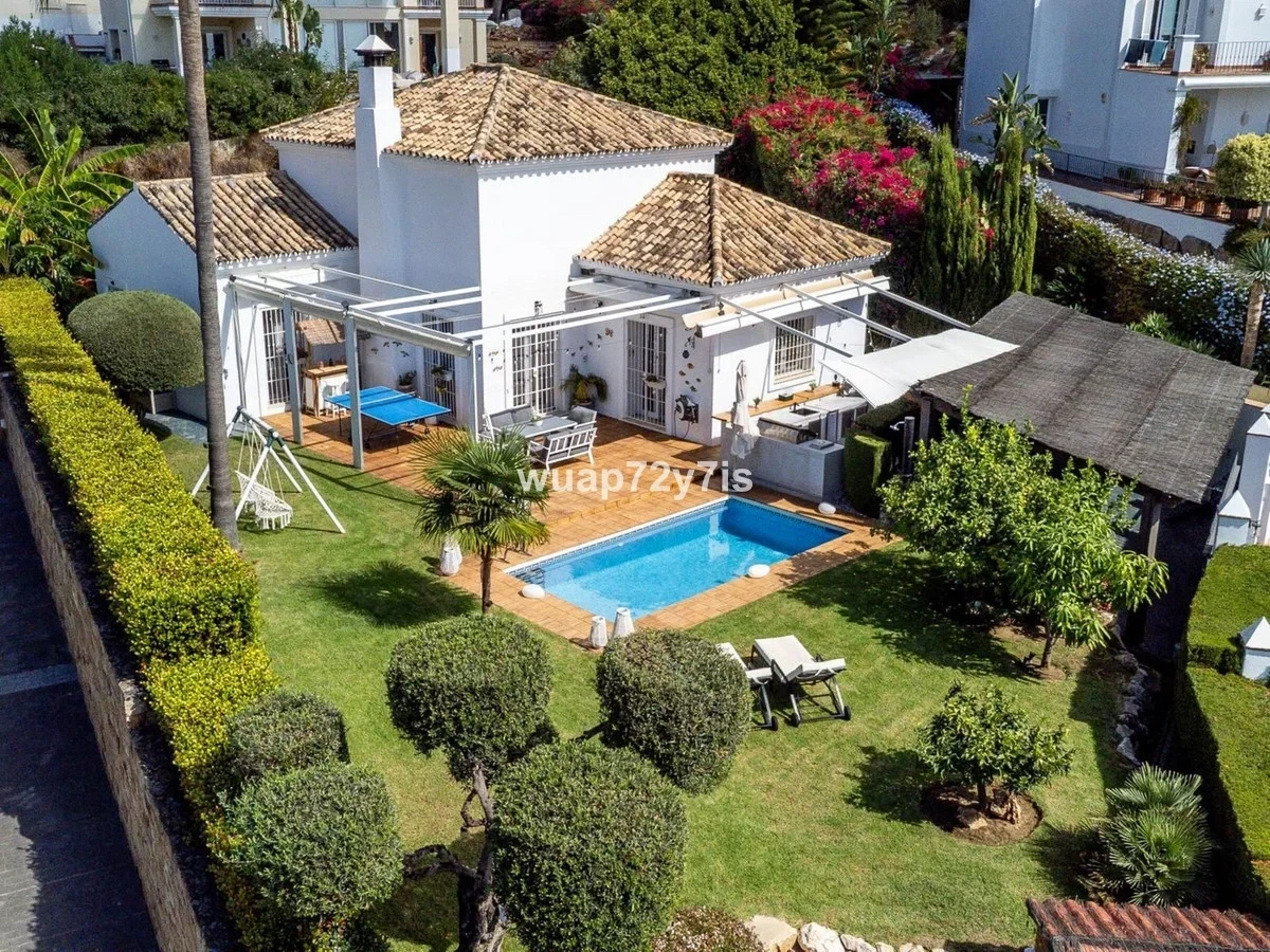 2 - venta casa vista al mar istan andalucía españa